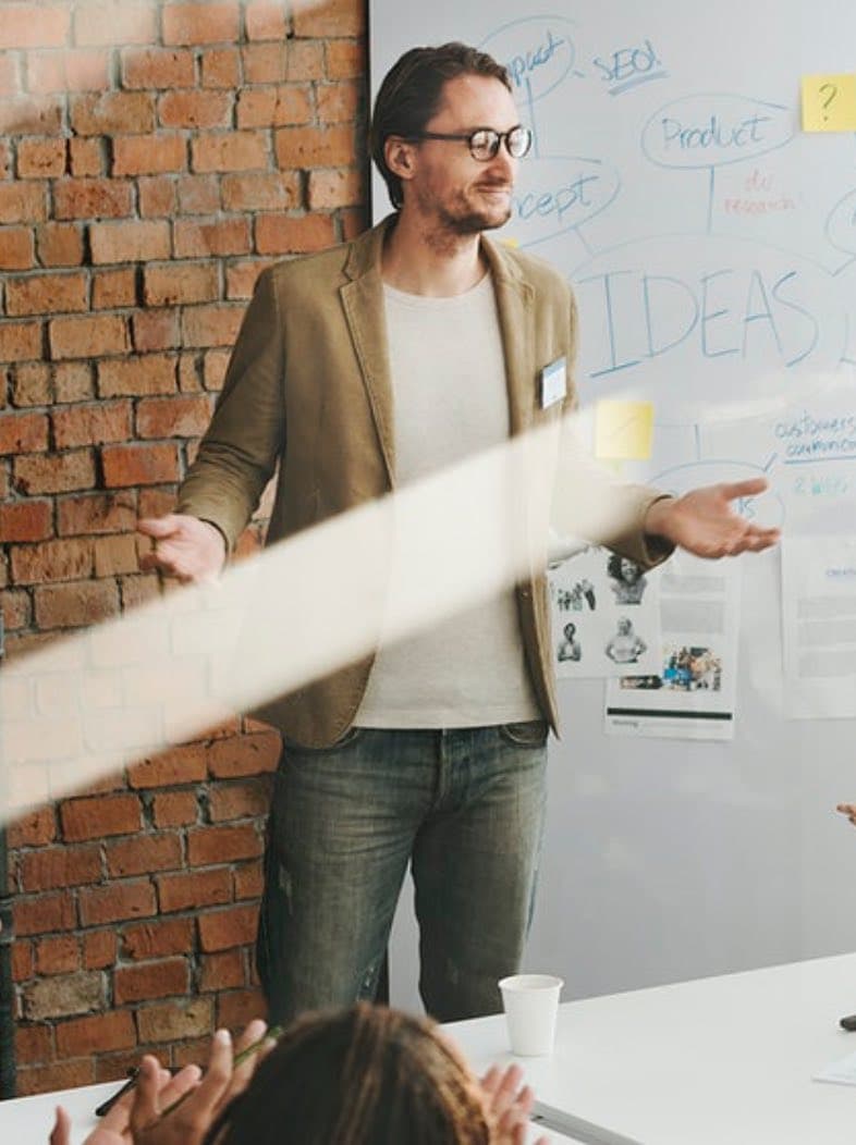 KRT Studios | Société de production audiovisuelle KRT Studios | Société de production audiovisuelle